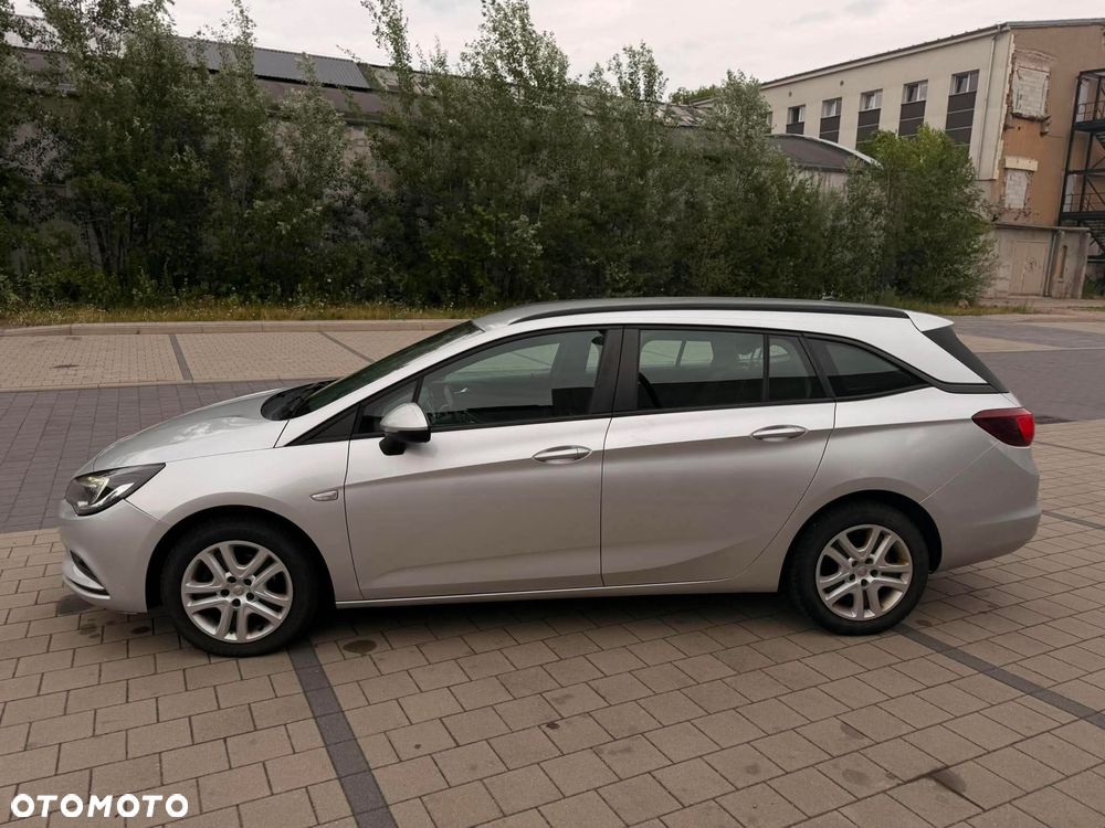 Opel Astra 1.6 CDTI Essentia S&S - 3