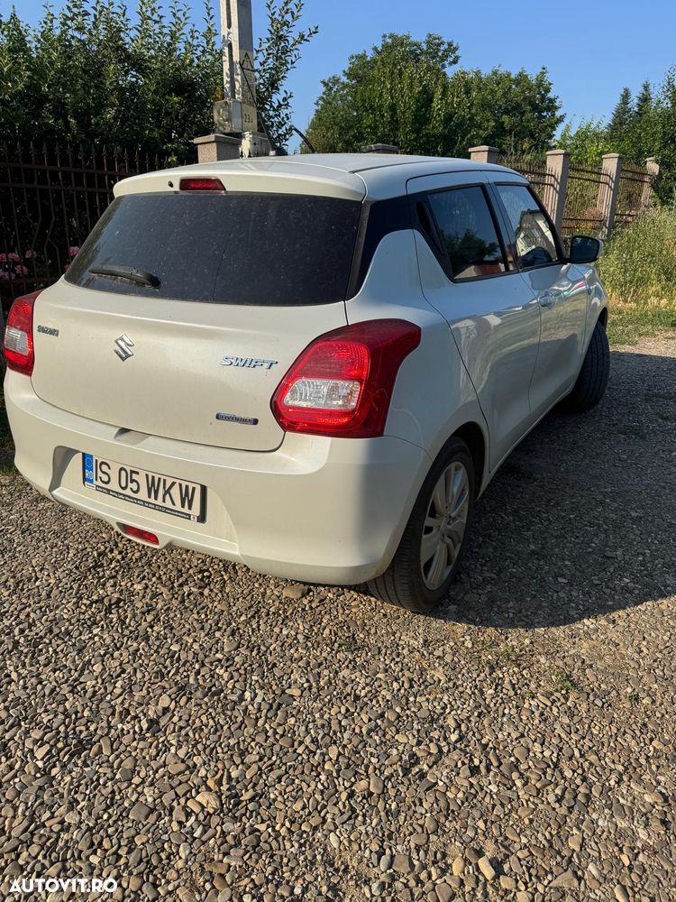 Suzuki Swift 1.2 Dualjet 12V MHEV Passion - 4