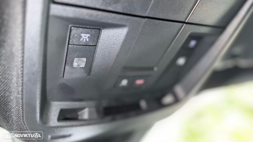 Peugeot E-3008 73 kWh GT - 19