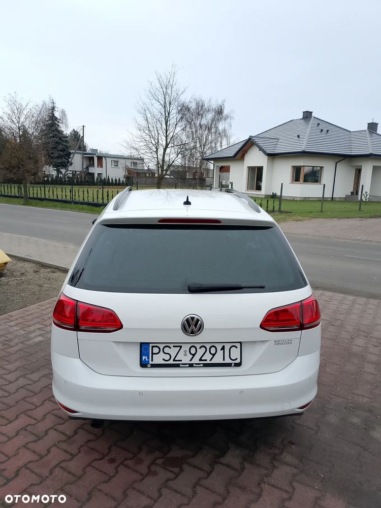 Volkswagen Golf 1.6 TDI BlueMotion Comfortline - 4