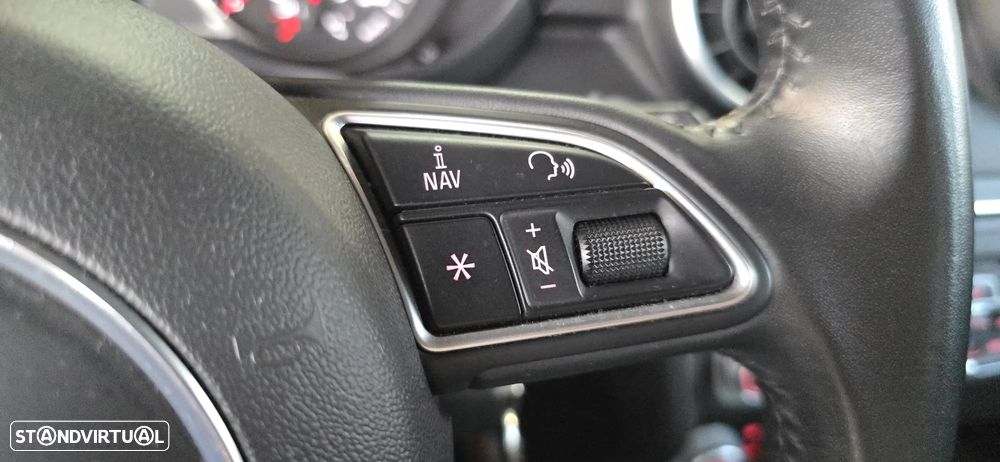 Audi A1 Sportback 1.6 TDI S-line S tronic - 38