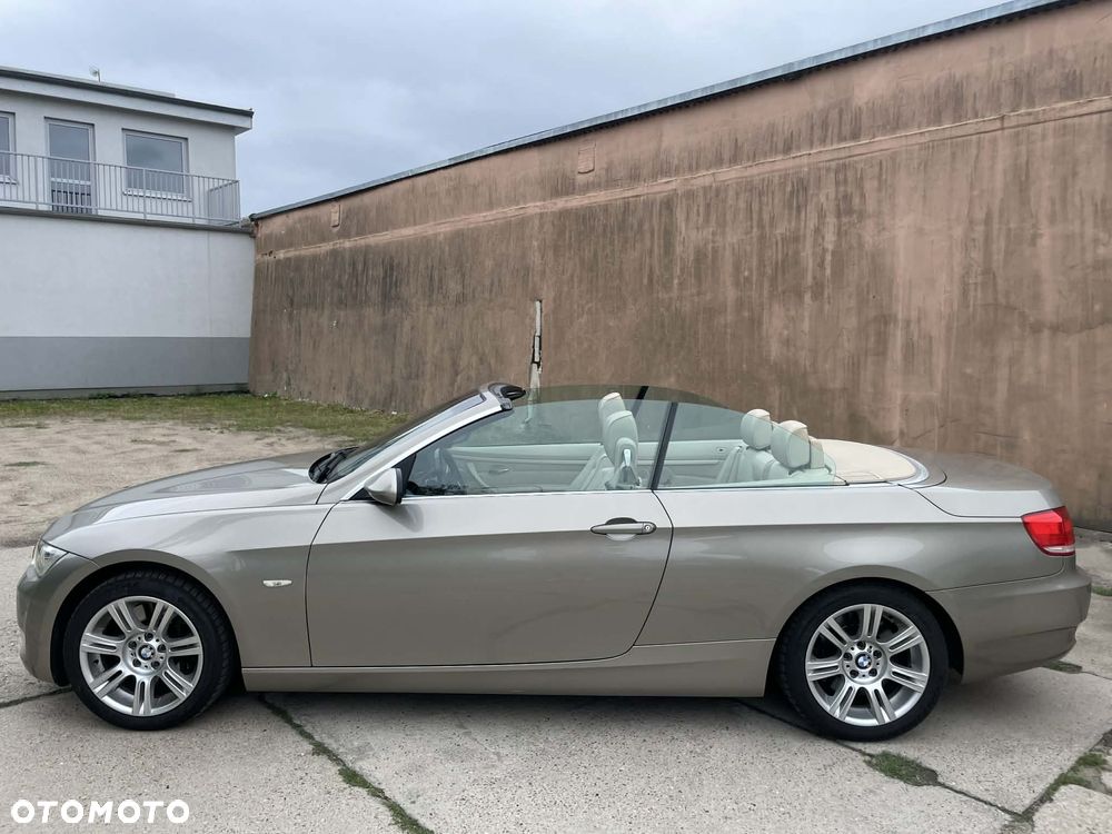 BMW Seria 3 335i - 11