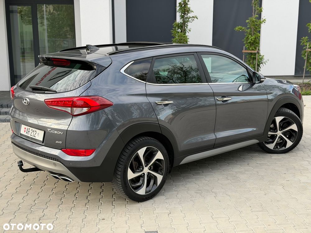 Hyundai Tucson 2.0 CRDI 4WD Automatik Premium - 18