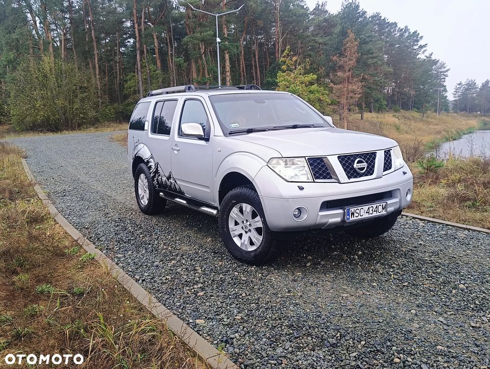 Nissan Pathfinder - 1