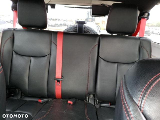 Jeep Wrangler 3.6 Unlim Rubicon - 10