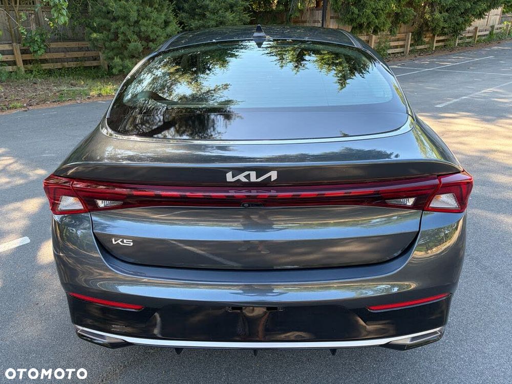Kia K5 - 5