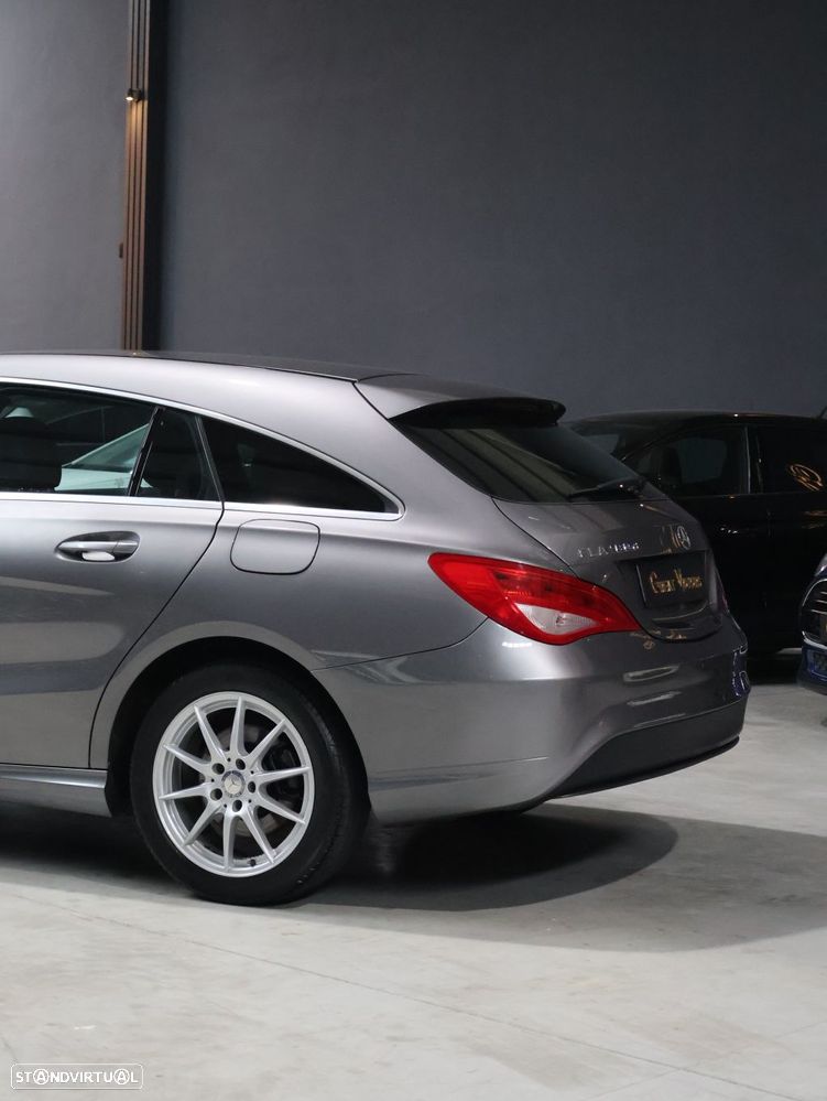 Mercedes-Benz CLA 180 d Shooting Brake Urban - 14