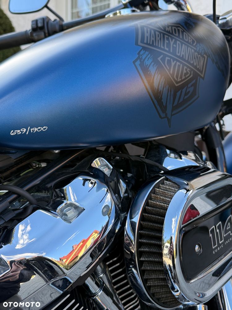 Harley-Davidson Softail Breakout - 8