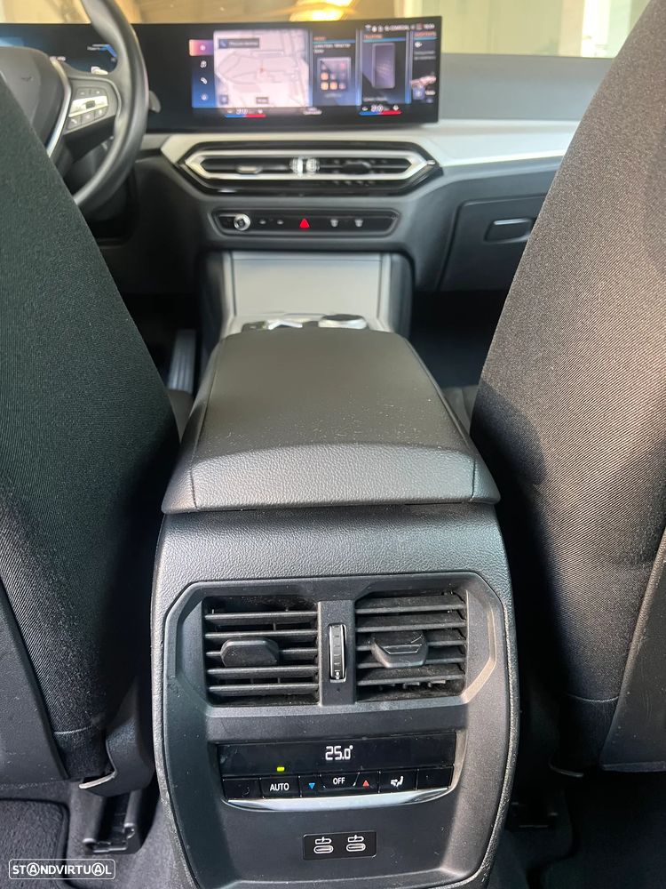 BMW 320 d Auto - 23