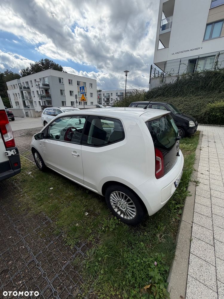Volkswagen up! - 10