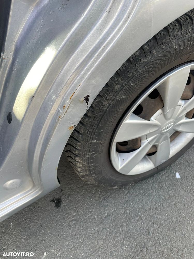 Kia Rio 1.5 DSL EX Comfort+ - 10