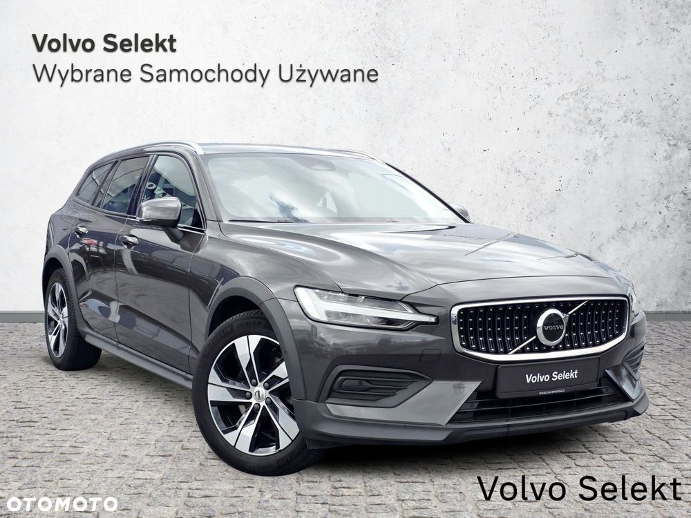 Volvo V60 Cross Country - 4