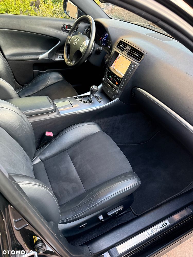 Lexus IS 250 F Sport - 9