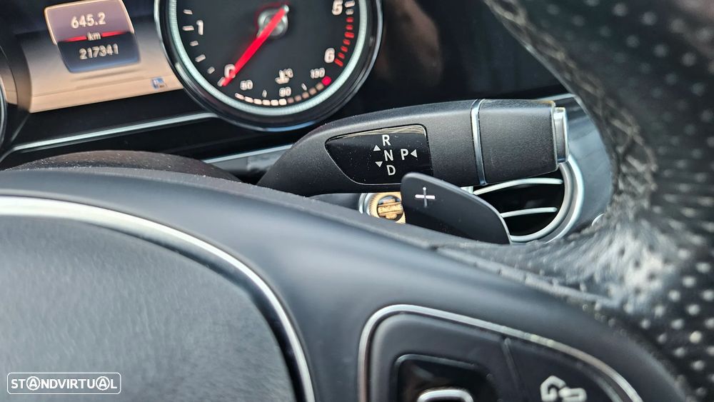 Mercedes-Benz E 220 - 21