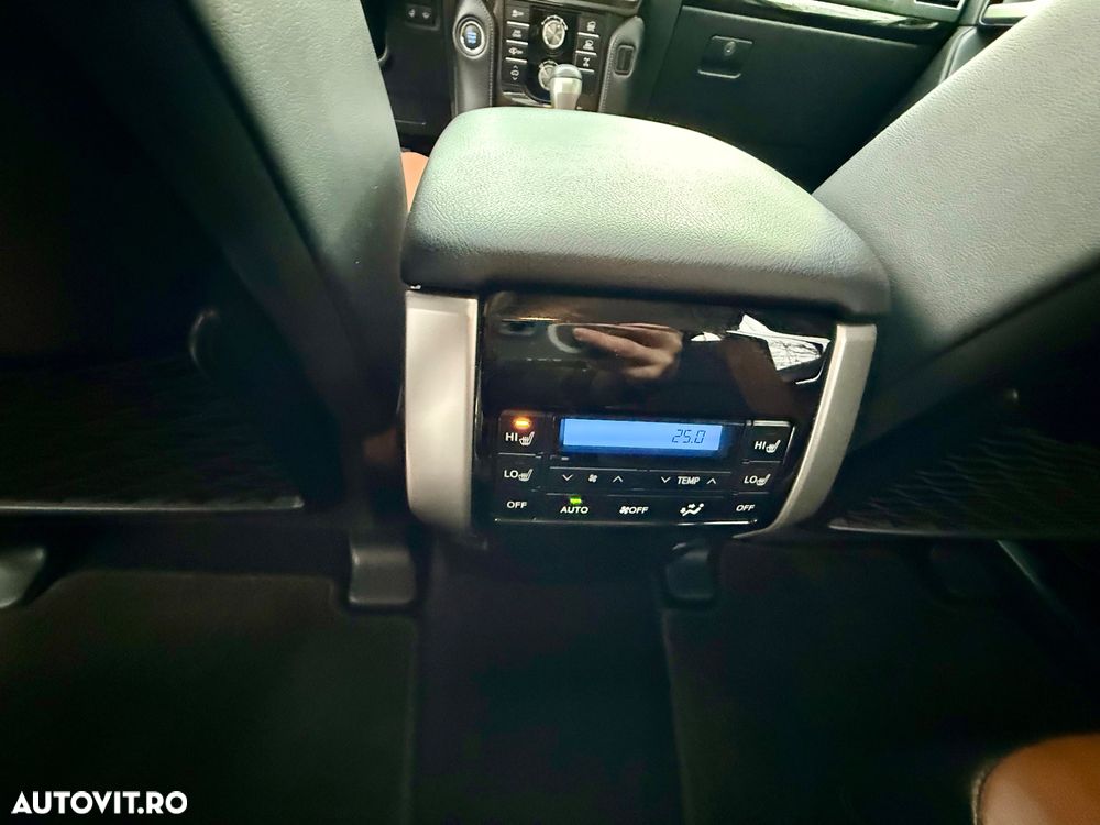 Toyota Land Cruiser 2.8l D-4D 204 CP A/T Luxury Black Matte Edition - 26