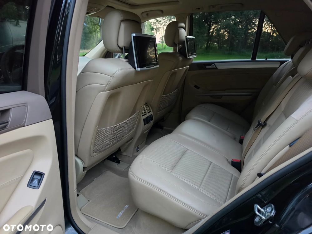 Mercedes-Benz ML 63 AMG 4Matic 7G-TRONIC 10th Anniversary - 20