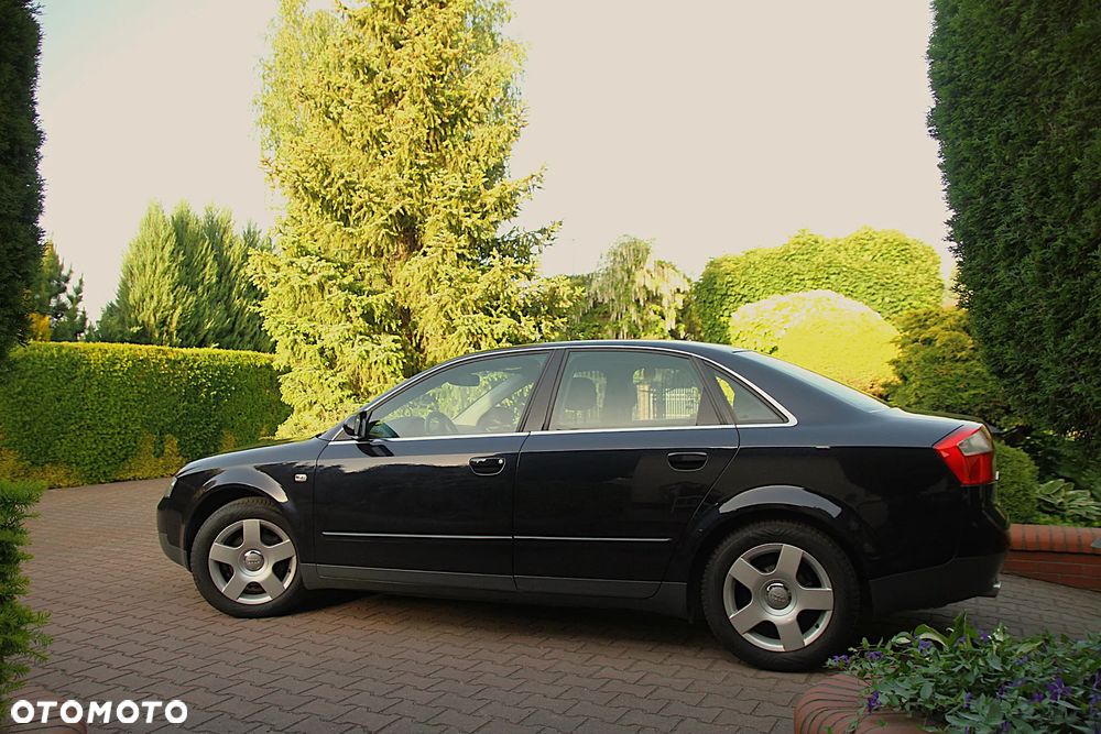 Audi A4 Limousine - 31