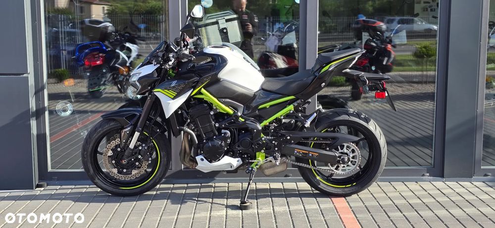 Kawasaki Z 900 - 22