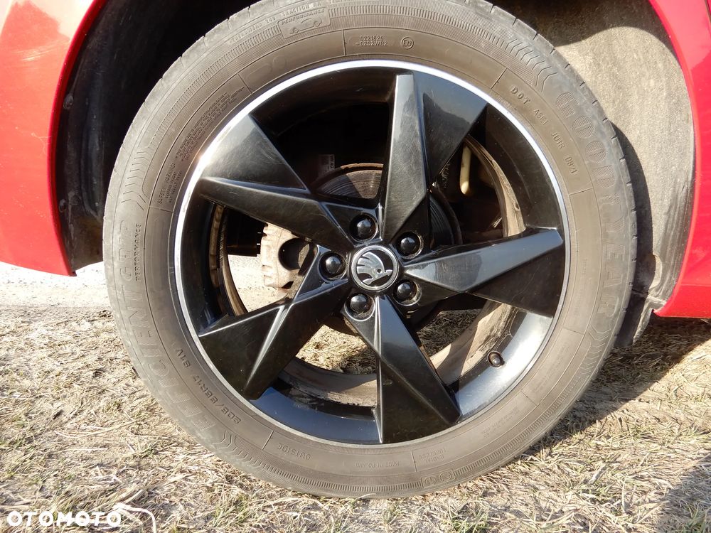 Skoda Kamiq 1.5 TSI Monte Carlo DSG - 25