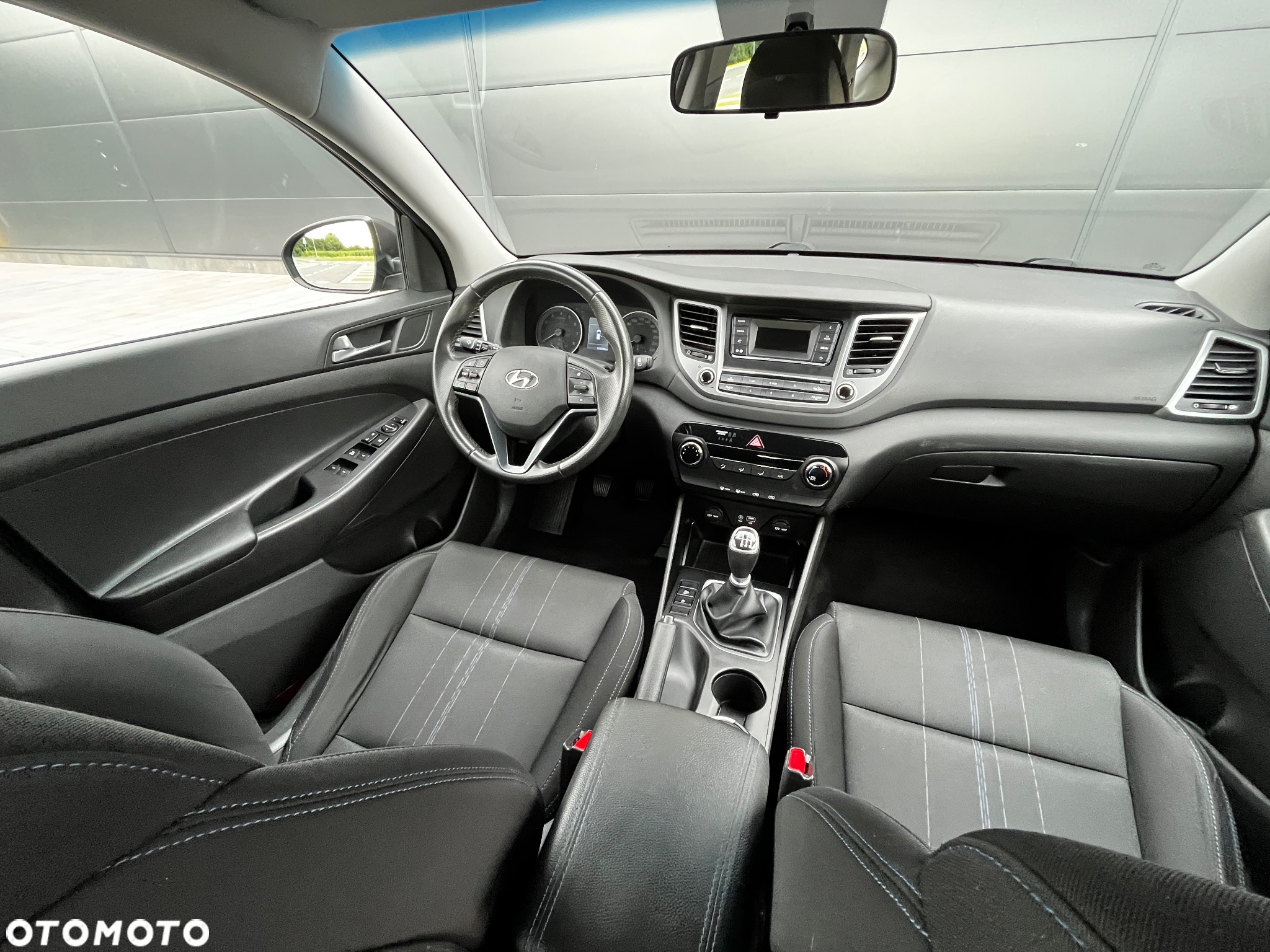 Hyundai Tucson 1.6 GDI BlueDrive Comfort 2WD - 28