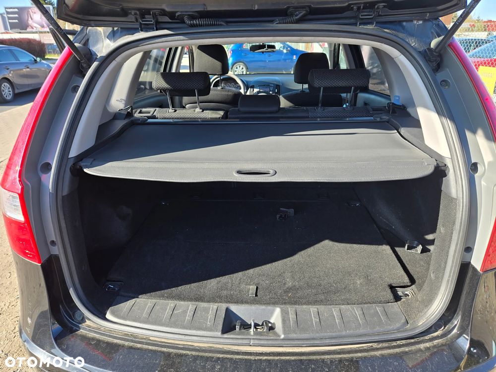 Hyundai i30 i30cw 1.4 blue Comfort - 13