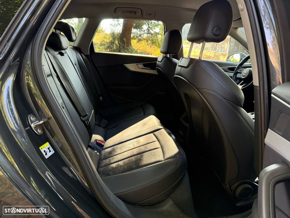 Audi A4 2.0 TDI S-line S tronic - 30