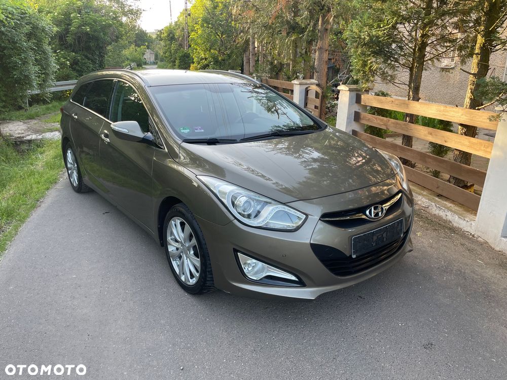 Hyundai i40 i40cw 1.7 CRDi Fifa World Cup Edition - 1