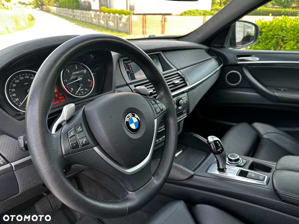 BMW X6 - 21