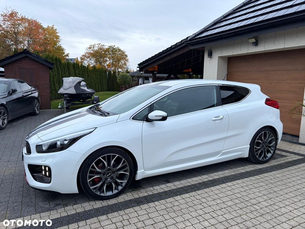 Kia ProCeed Pro_cee'd 1.6 T-GDI GT L - 16