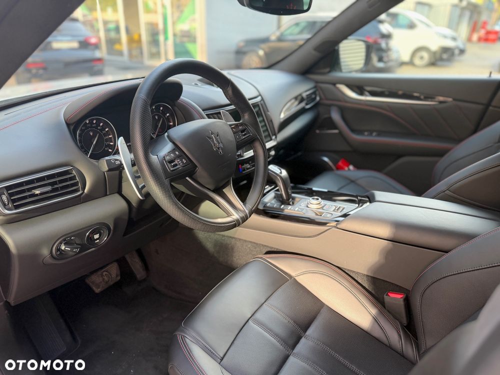 Maserati Levante Modena - 10