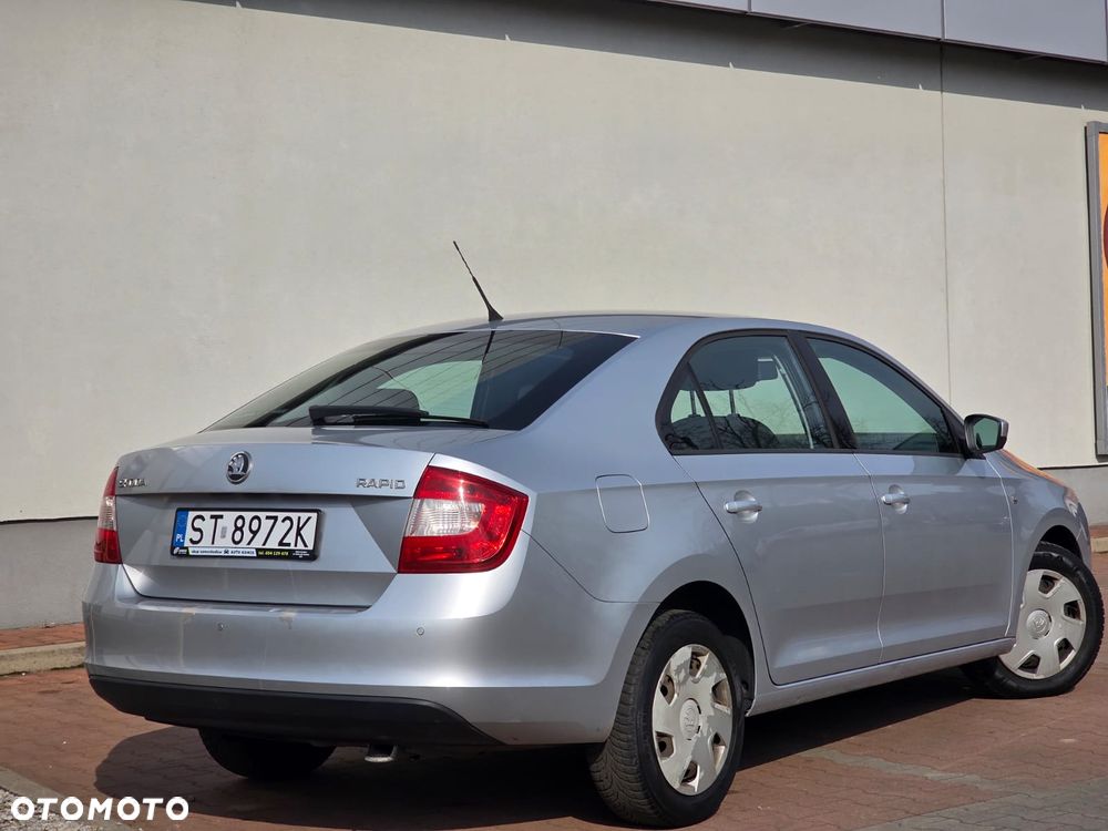 Skoda RAPID 1.6 TDI DPF Edition - 4