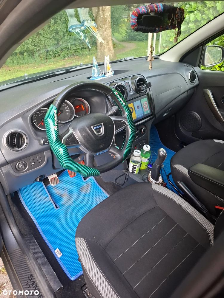 Dacia Sandero 0.9 TCe Laureate S&S EU6 - 7