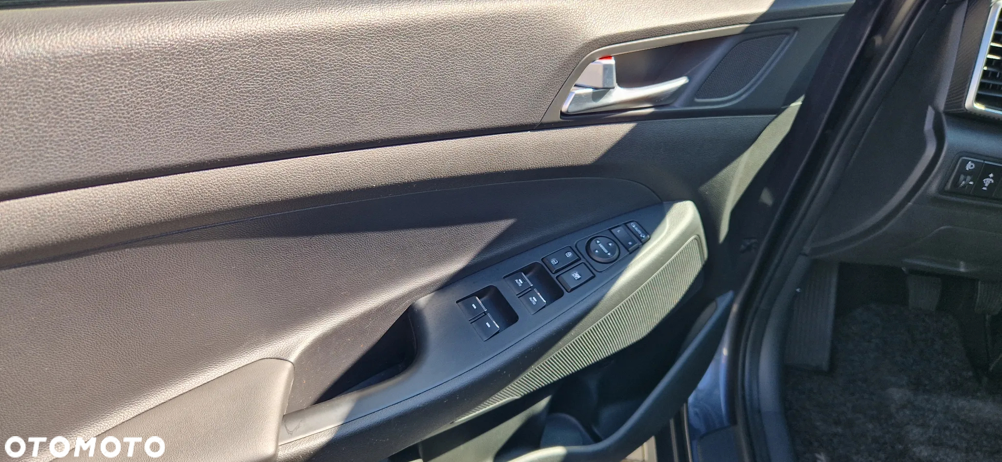 Hyundai Tucson blue 1.6 GDi 2WD Navi - 10