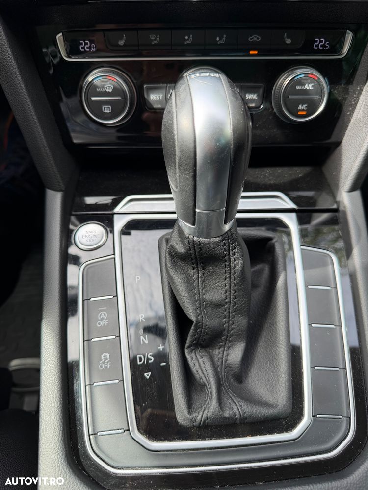 Volkswagen Passat - 10