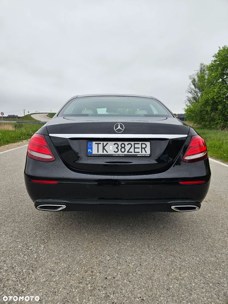 Mercedes-Benz Klasa E 220 d 4-Matic 9G-TRONIC - 9