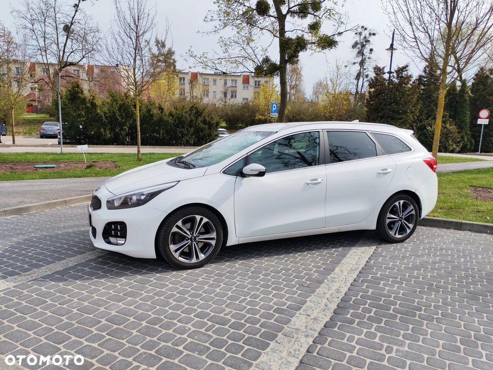 Kia Ceed 1.6 CRDi GT Line - 4