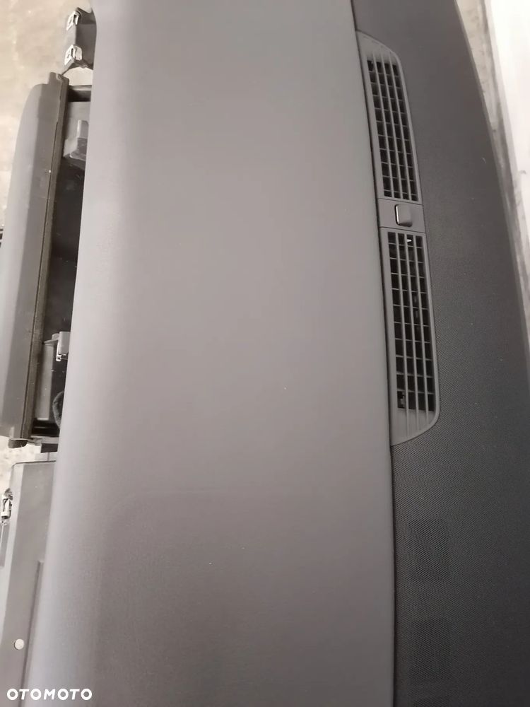 Deska Rozdzielcza Konsola Czarna Pulpit Poduszka Audi A8 D3 Europa - 5