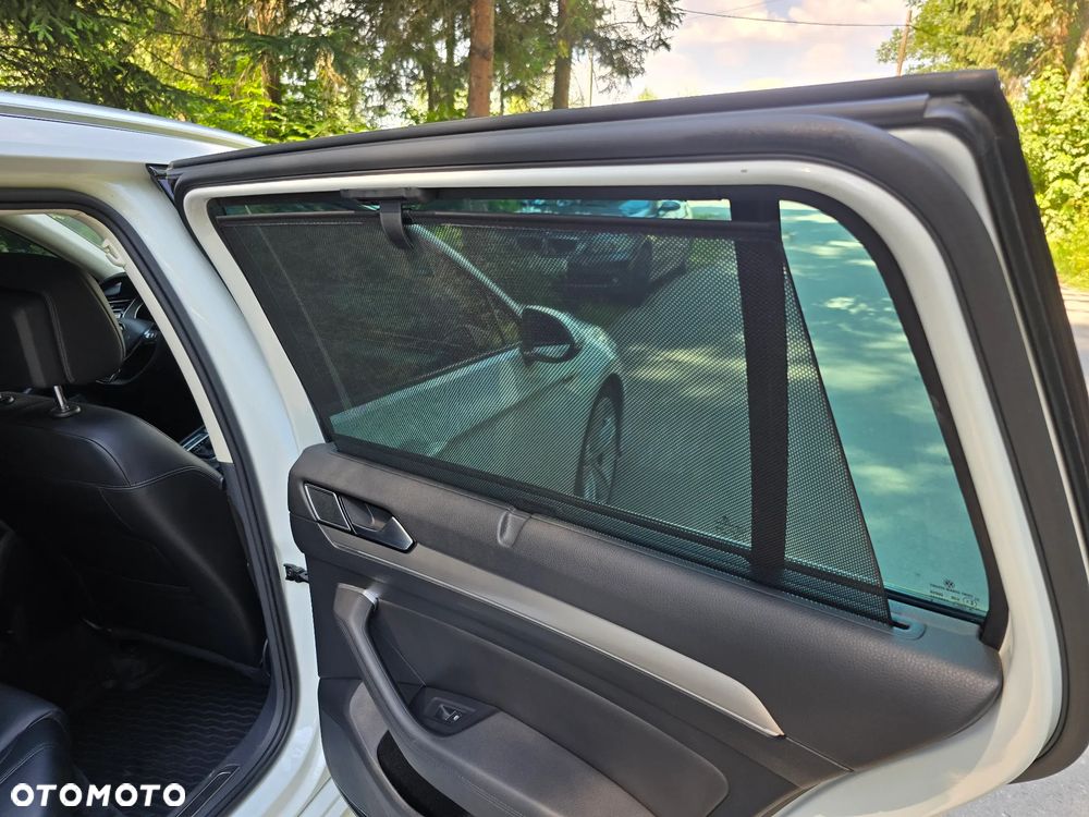 Volkswagen Passat 2.0 TDI SCR 4Mot DSG Highline - 32