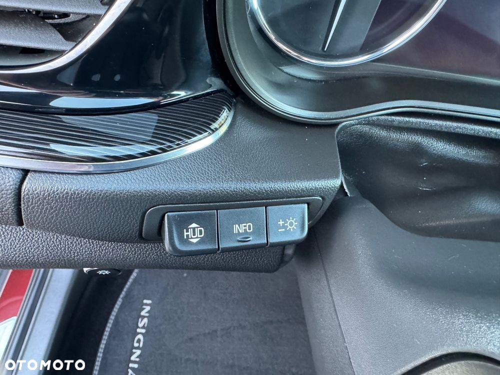 Opel Insignia 2.0 BiTurbo 4x4 Innovation - 37