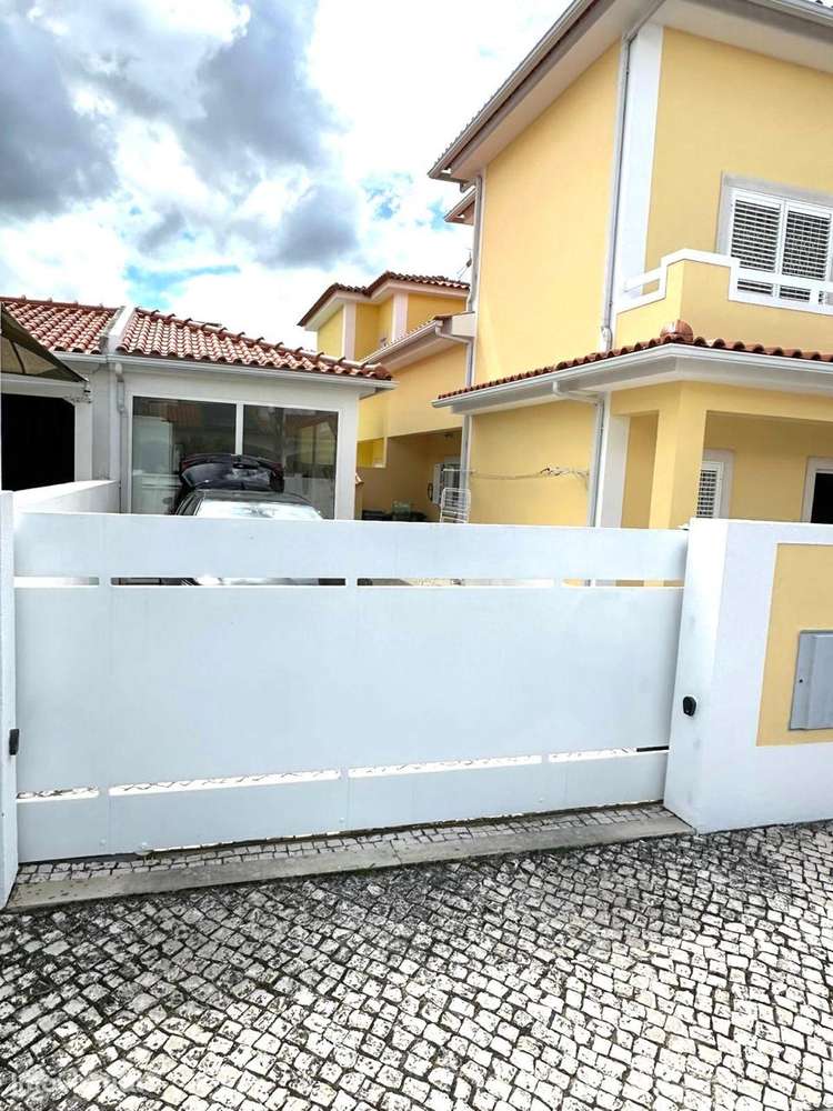 À venda de Moradia em rua Aquilino Ribeiro - Penteado - Grande imagem: 3/19