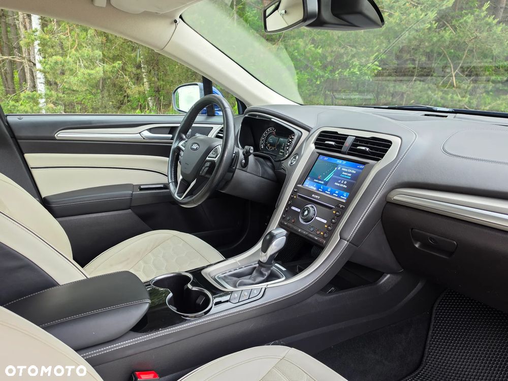 Ford Mondeo Vignale 2.0 EcoBoost - 16