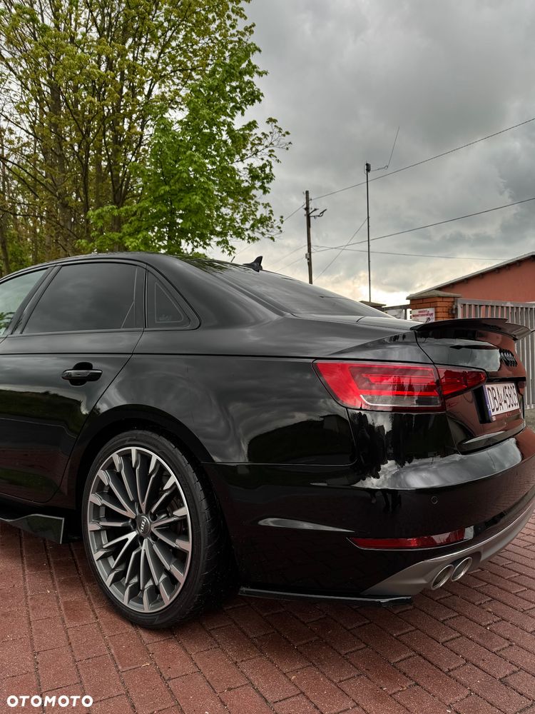 Audi A4 Limousine 2.0 TDI Quattro S tronic - 10