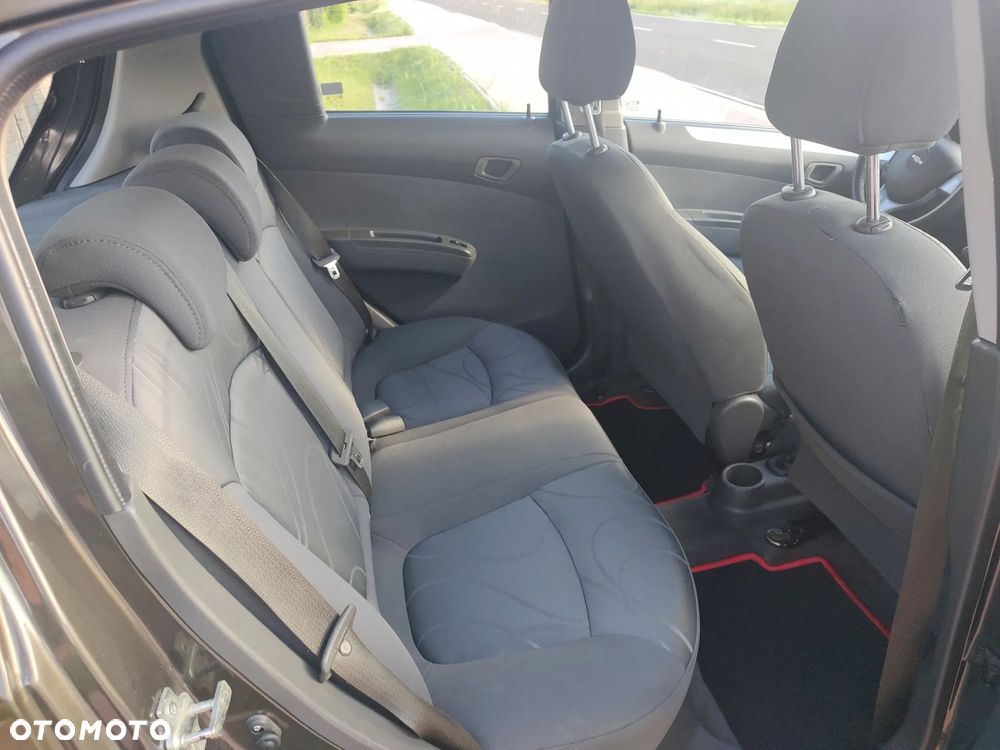 Chevrolet Spark - 28