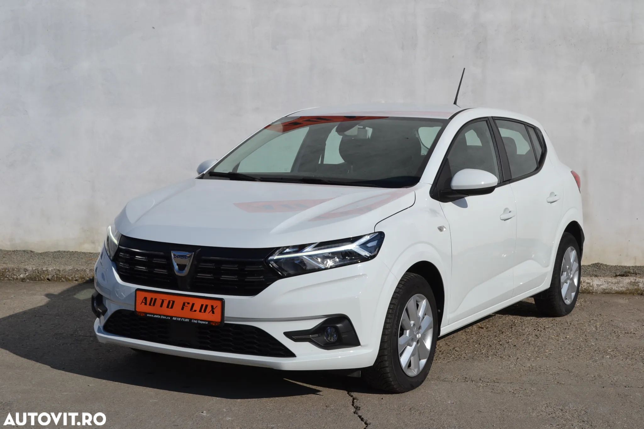 Dacia Sandero TCe 90 MT6 Comfort - 1