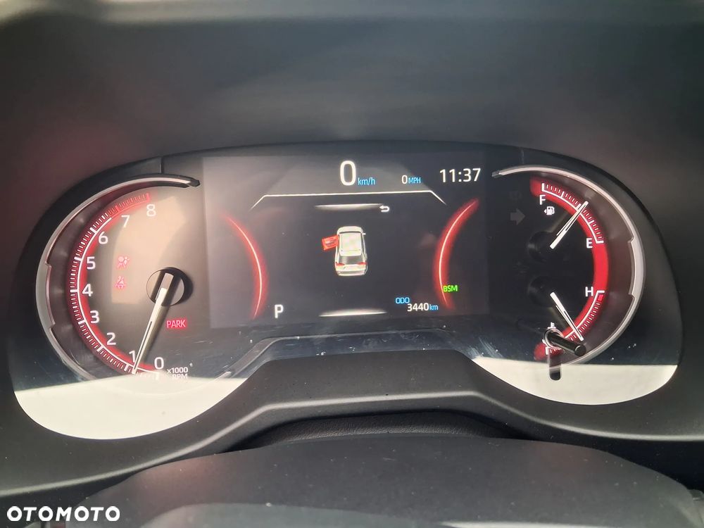 Toyota RAV4 - 8