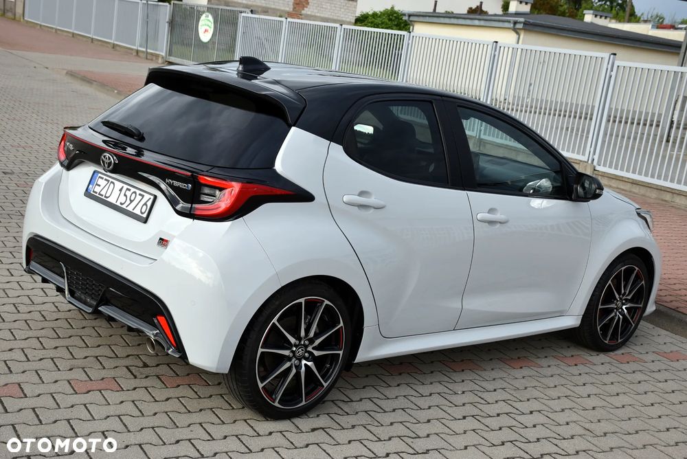 Toyota Yaris Hybrid 1.5 GR Sport - 14