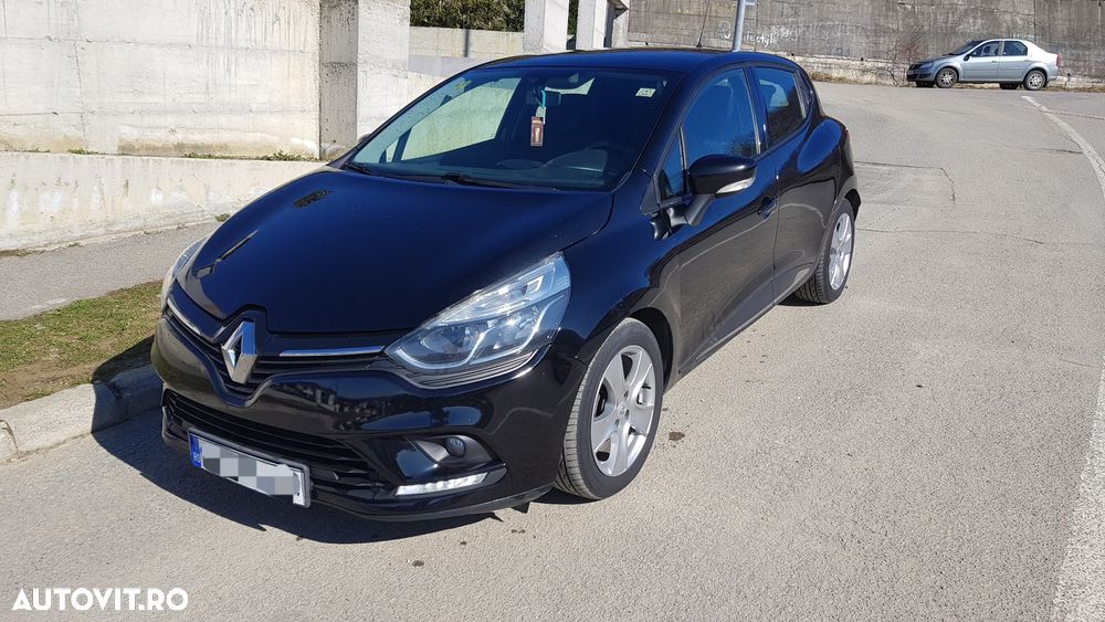 Renault Clio - 1