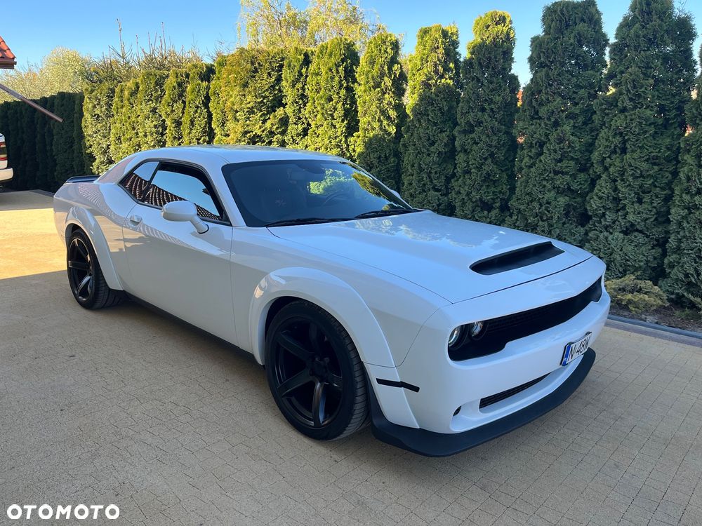 Dodge Challenger 5.7 R/T - 1