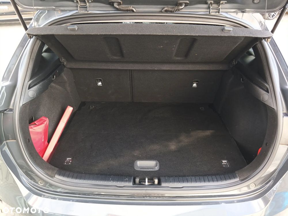 Kia Ceed 1.4 L Business Line - 27
