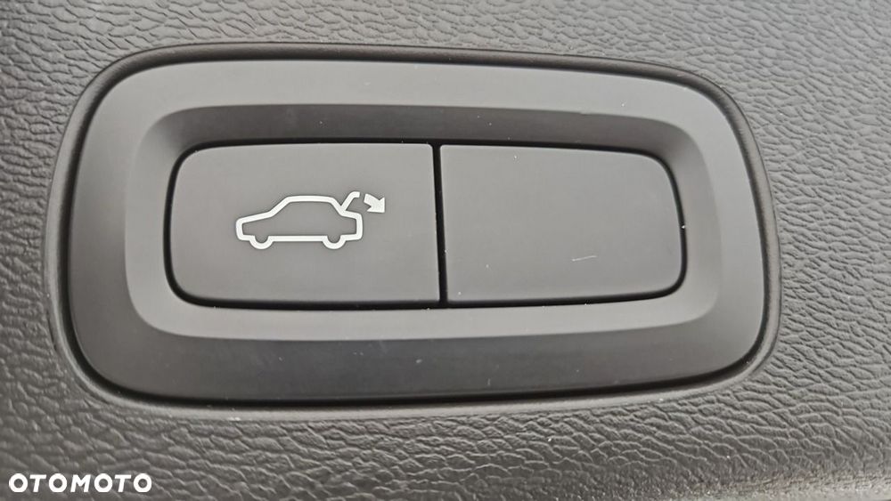 Volvo XC 60 D3 Momentum Pro - 24